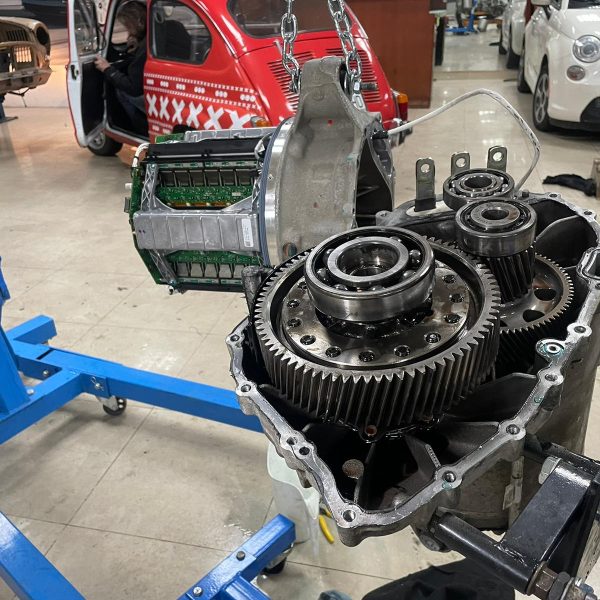 Large DU refurbish - Mechanic